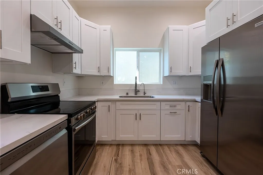 1 bed, 500 sqft, $2,350 — Photo 4