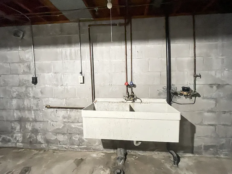 Laundry Hook Ups for gas or electric dryer