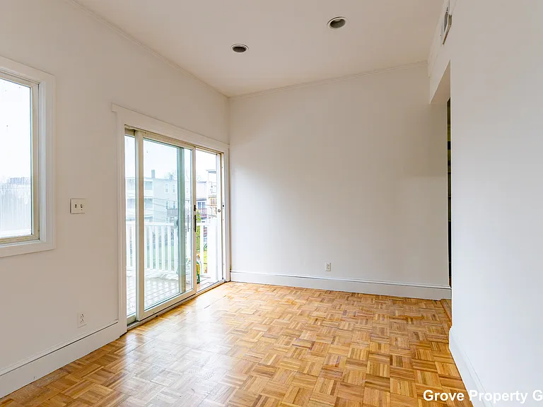 178 L St #1 — Photo 11