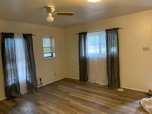 3rd image of 125 Silva Ave