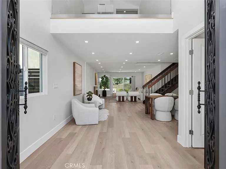 3871 Hendrix St — Photo 3