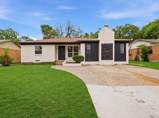 1112 Noble Ave, Carrollton, TX 75006
