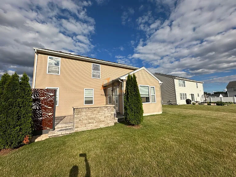 1864 Westridge Dr — Photo 31
