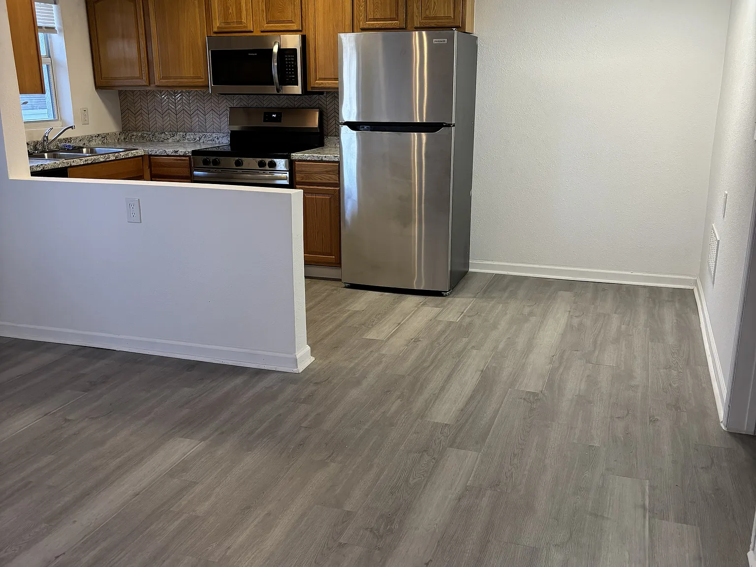 1 bed, 575 sqft, $1,600 — Photo 3