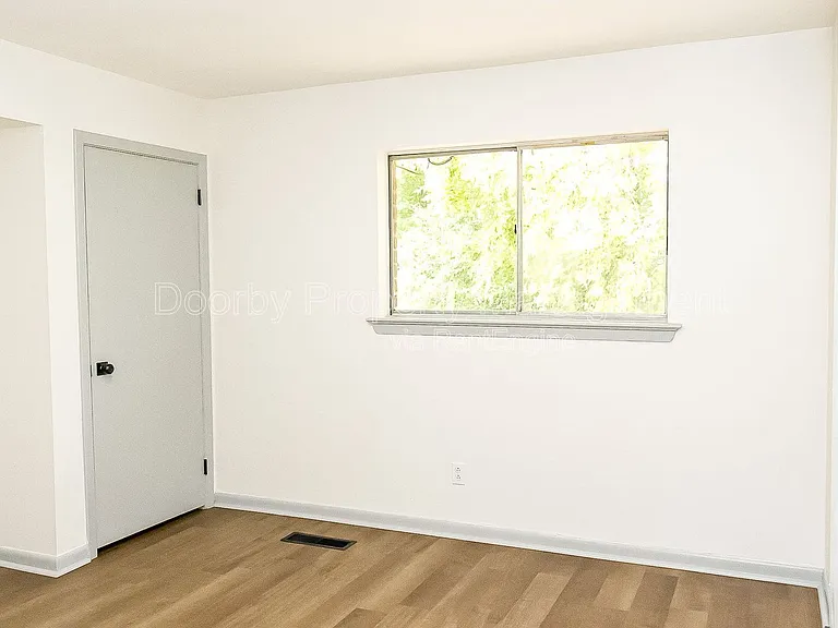 1300 Koblan Dr #A — Photo 15