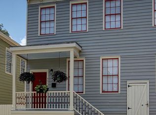 551 E Huntingdon St, Savannah, GA 31401