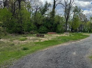 Virginia Ave, Baltimore, MD 21221