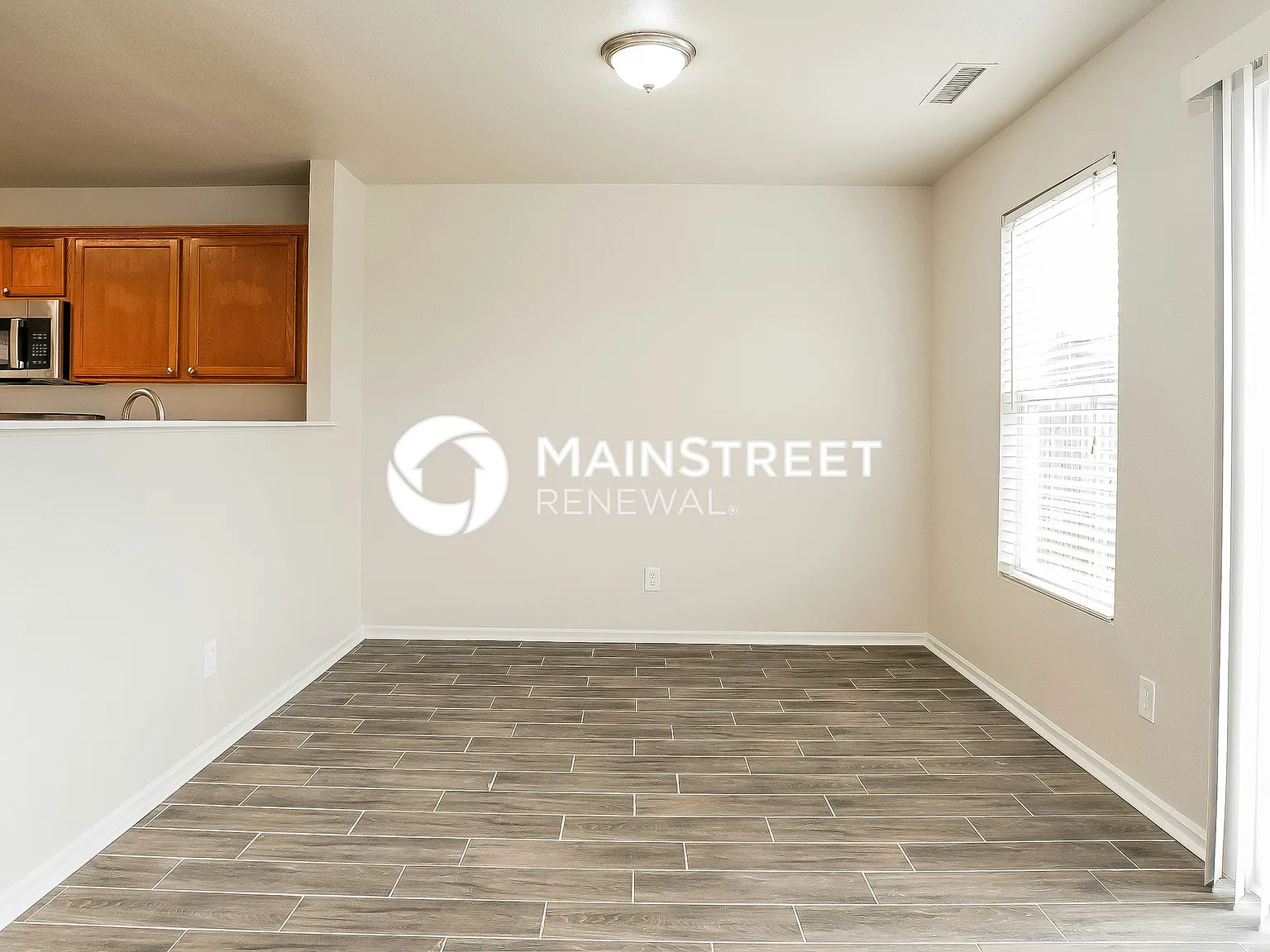 748 Runningbrook Ln — Photo 4
