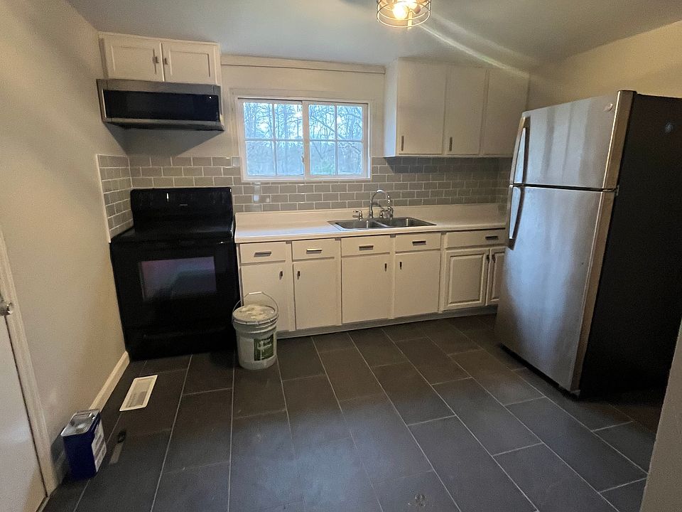 2nd image of 273 Lincoln Heights Rd