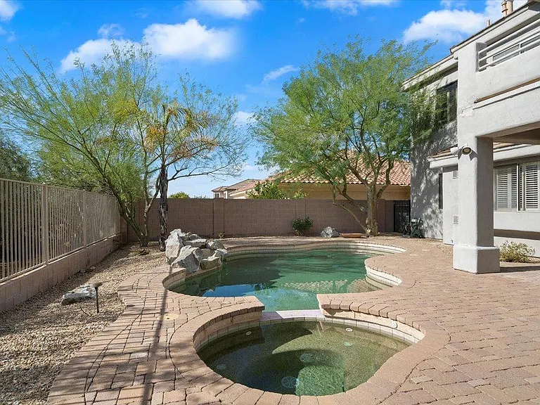 5505 E Calle Del Sol — Photo 37