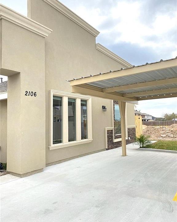 1st image of 2106 Taxco Ct APT 1
