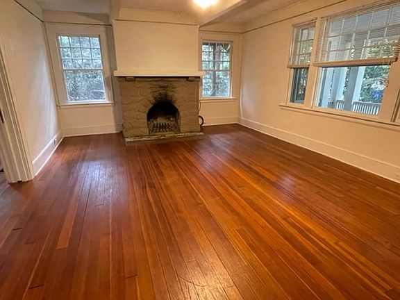 2nd image of 3 Cumberland Cir APT A