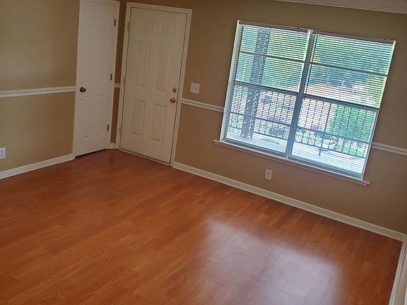 2nd image of 6 Trenton St APT 17