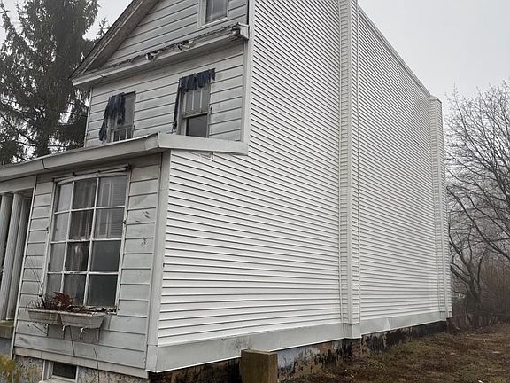 3rd image of 43 Main St