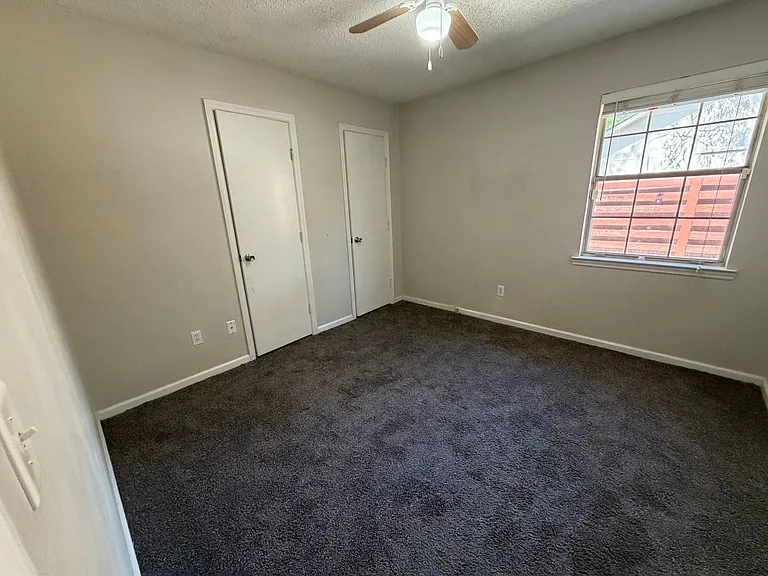 812 Ridgewood Way — Photo 8
