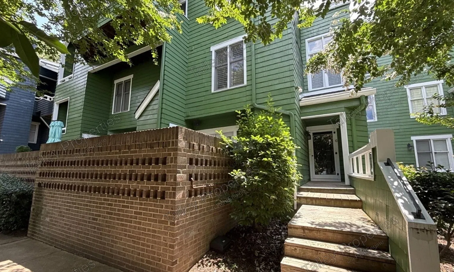 2 bed, 1.0 bath, 1000 sqft, $1,824 — Photo 1