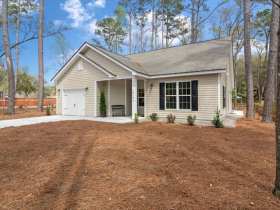 3rd image of 1815 Zelasko Dr