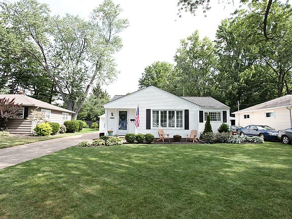 2nd image of 30006 Westlawn Dr