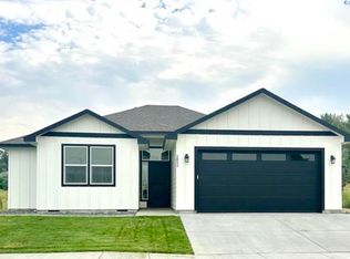 7221 W 29th Pl, Kennewick, WA 99338