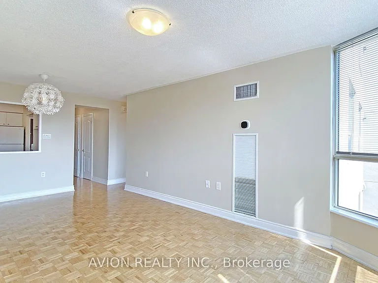 1110 Walden Cir #504 — Photo 5