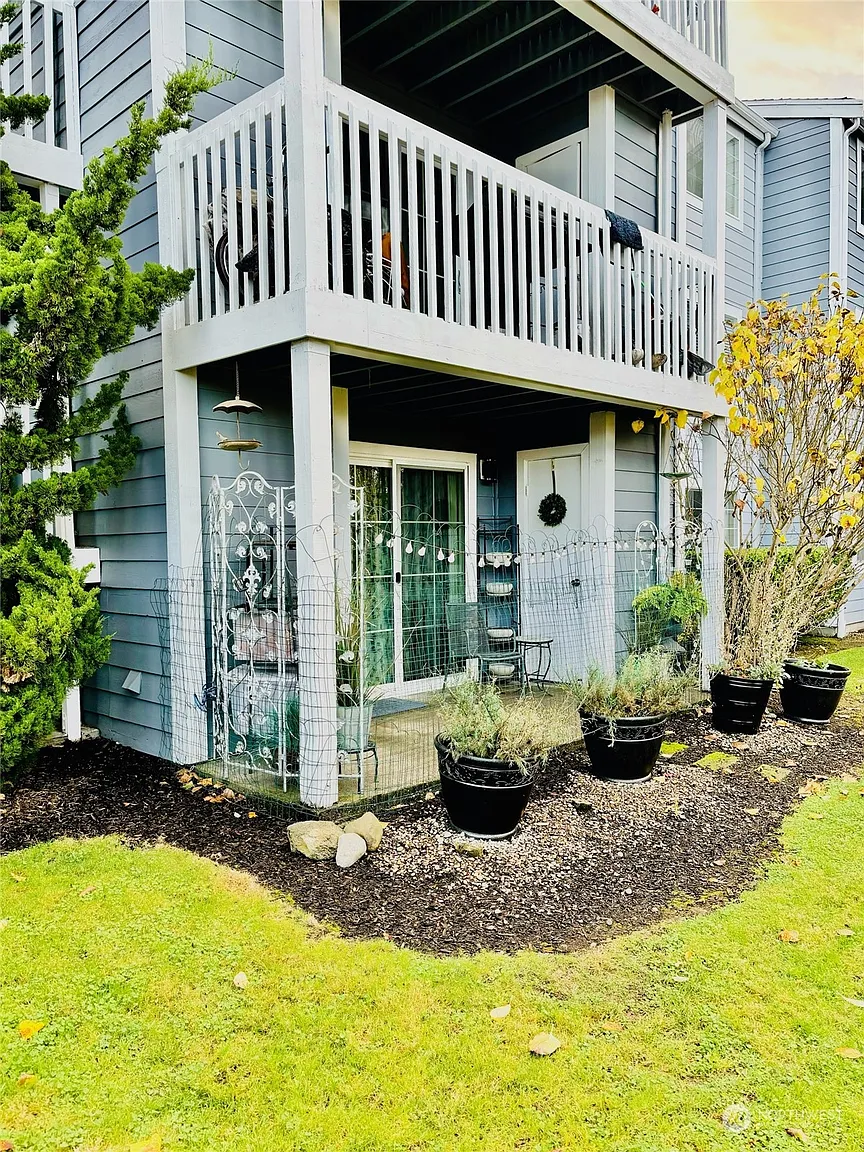 22831 30th Avenue S #102 photo 1