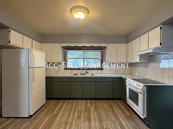 5th image of 747 7th St NW