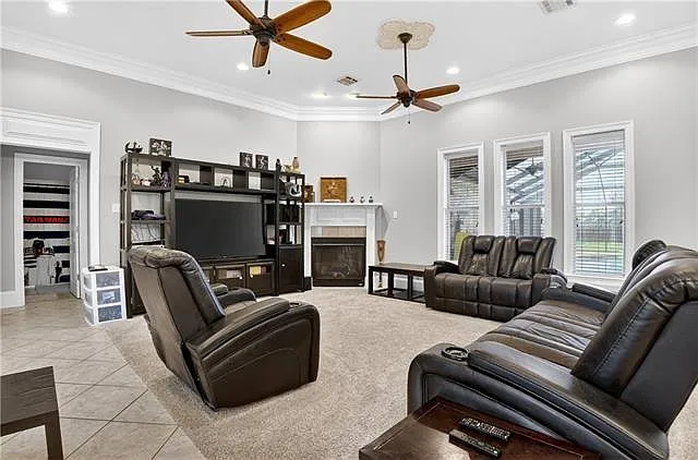 110 Regina Dr — Photo 11