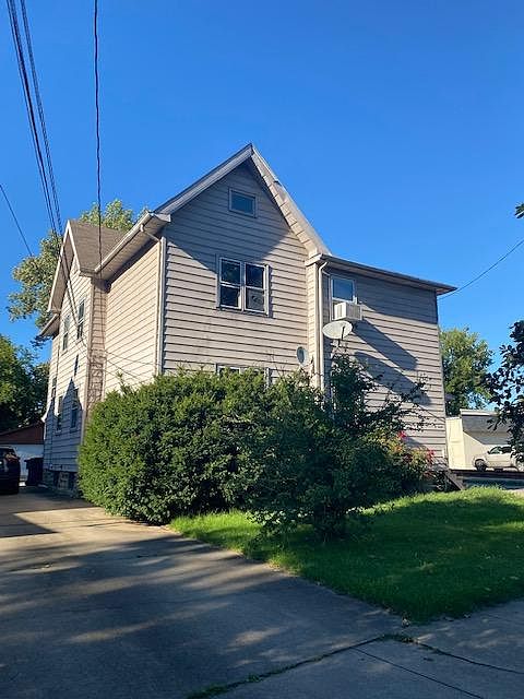 1st image of 132 Belmont Ave NW