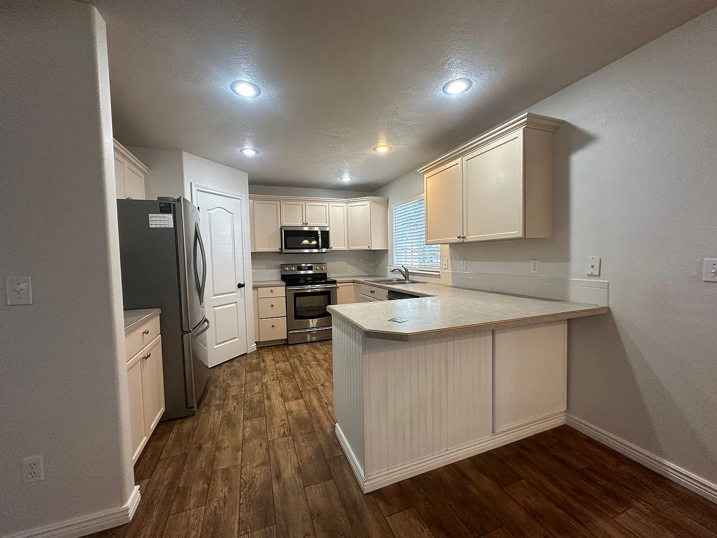3bed 2.5bath w/bonus in great Meridian location — Photo 4