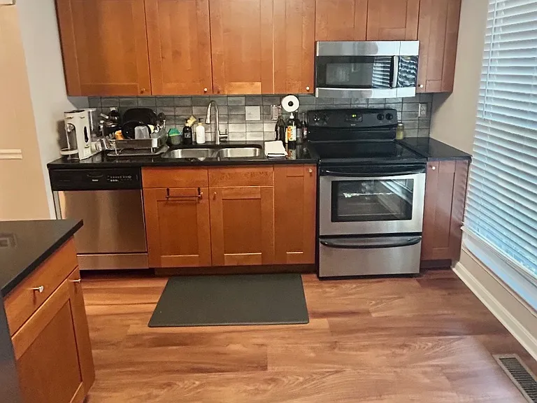 11804 Golden Eagle Ct — Photo 2