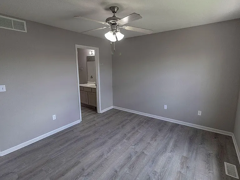 3927 Snowy Owl Dr — Photo 12