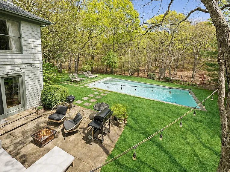 28 Wolf Way — Photo 1