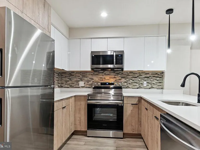 122 Randolph Pl NW #1 — Photo 4