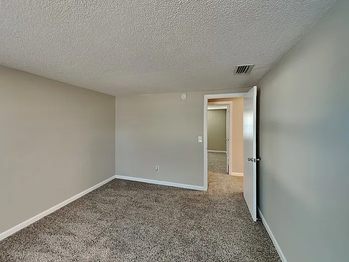 2816 Commanche Ave — Photo 13