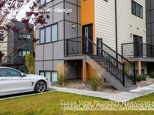 92 Aquitania Cir W #5, Lethbridge, AB T1J 5T2