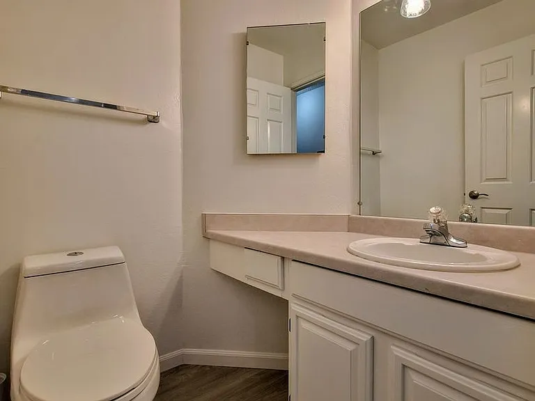 14575 S Bascom Ave — Photo 19