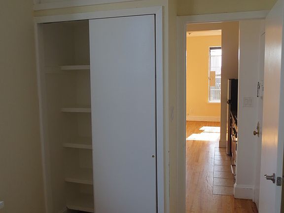 4th image of 21 Leroy St APT 23