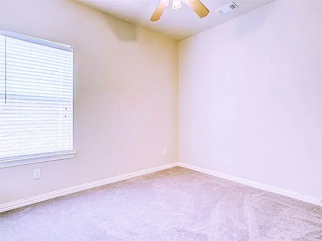 524 Breton Dr — Photo 26