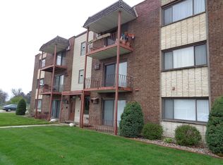 5724 111th St APT 1D, Chicago Ridge, IL 60415