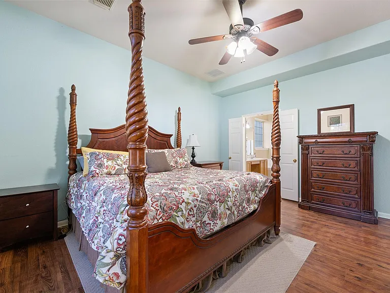 4435 Hunters Lodge Dr — Photo 25