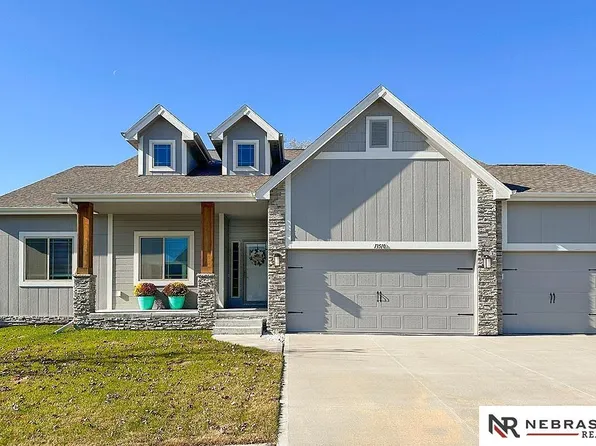 13510 S 51st St, Papillion, NE 68133