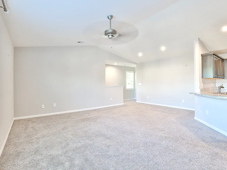 1157 Orange Blossom Ct — Photo 5