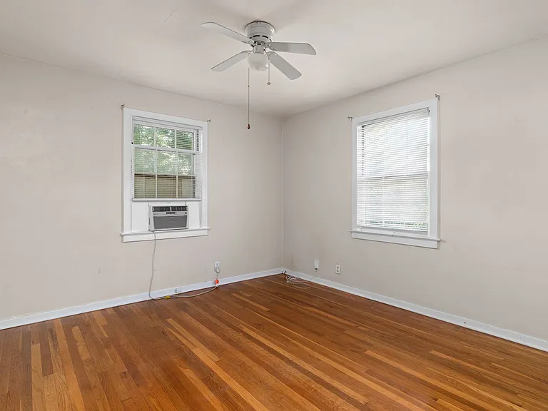 208 Circular Rd #4 — Photo 9