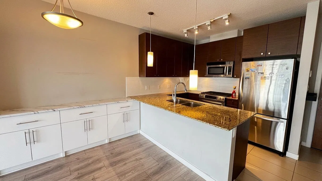 1 bed, 587 sqft, $2,100 — Photo 1