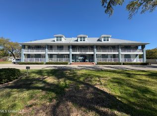 1282 Beach Blvd APT 207, Biloxi, MS 39530