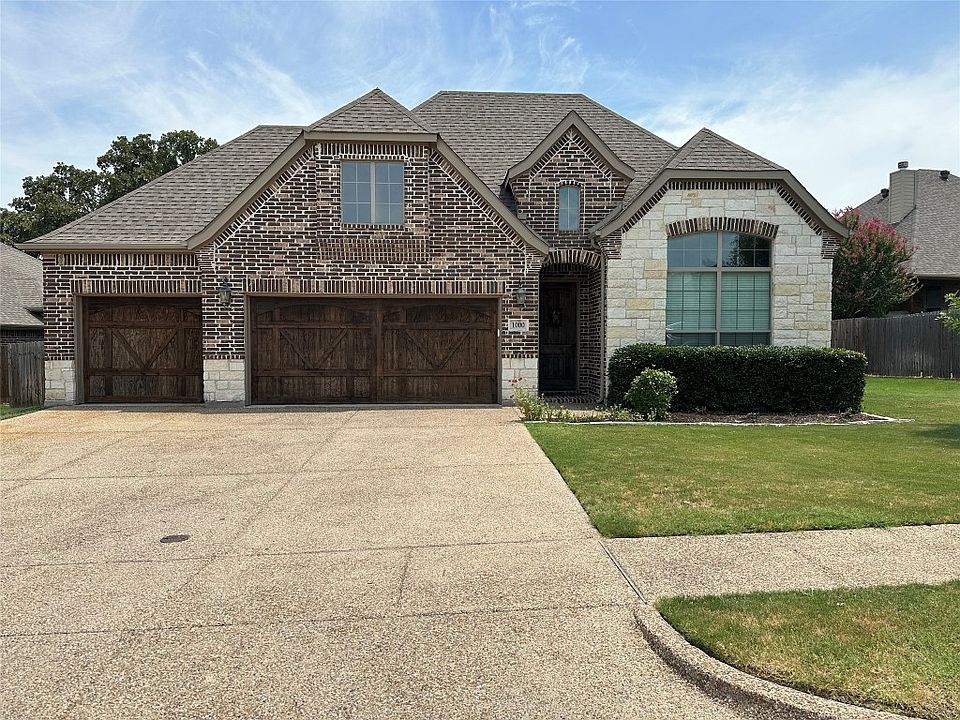 1st image of 1000 Forest Hill Dr