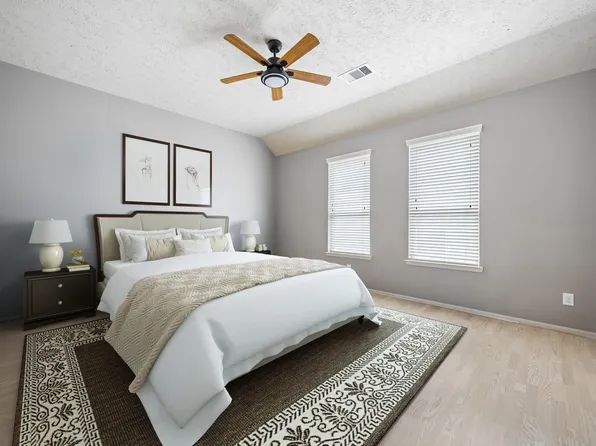 3324 Masters Point Dr, Houston, TX 77091