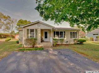 2313 Lee High Dr NE, Huntsville, AL 35811