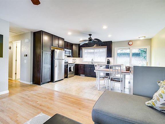 3rd image of 146 Linnview Dr