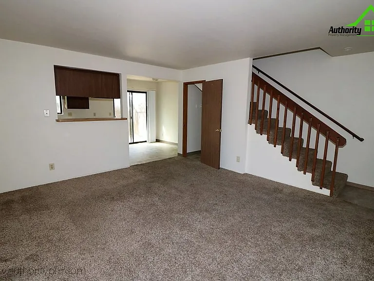 2750 Shasta View Dr #2 — Photo 6